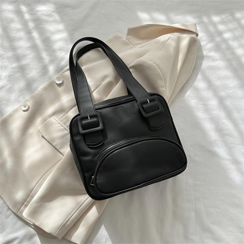 Fashionable Large Capacity Shoulder Bag 2023 Trendy Spring Underarm Tote For Women