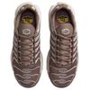 Nike Air Max Plus Marrone Visone Scarpe da Ginnastica da Donna Marrone Barocco Vela Argento Metallizzato DZ3671-200