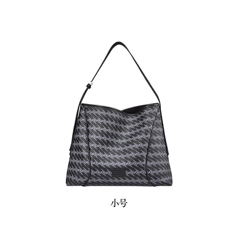 

Omoto black truffle tote bag women s large-capacity new commuter bag portable high-end shoulder bag