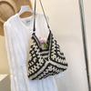 Large capacity hollow bag women's summer new shoulder woven straw bag seaside vacation beach bag