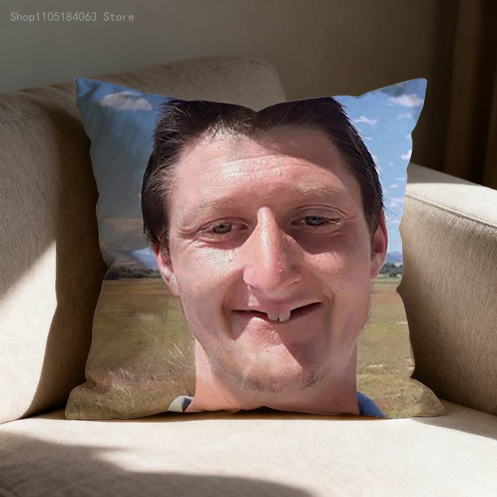

Daniel Larson Selfie Throw Pillow Case For 55x55cm 40x40cm 45x45cm 50x50cm 30x30cm Square Office Pillowship Cover 30cmx30cm