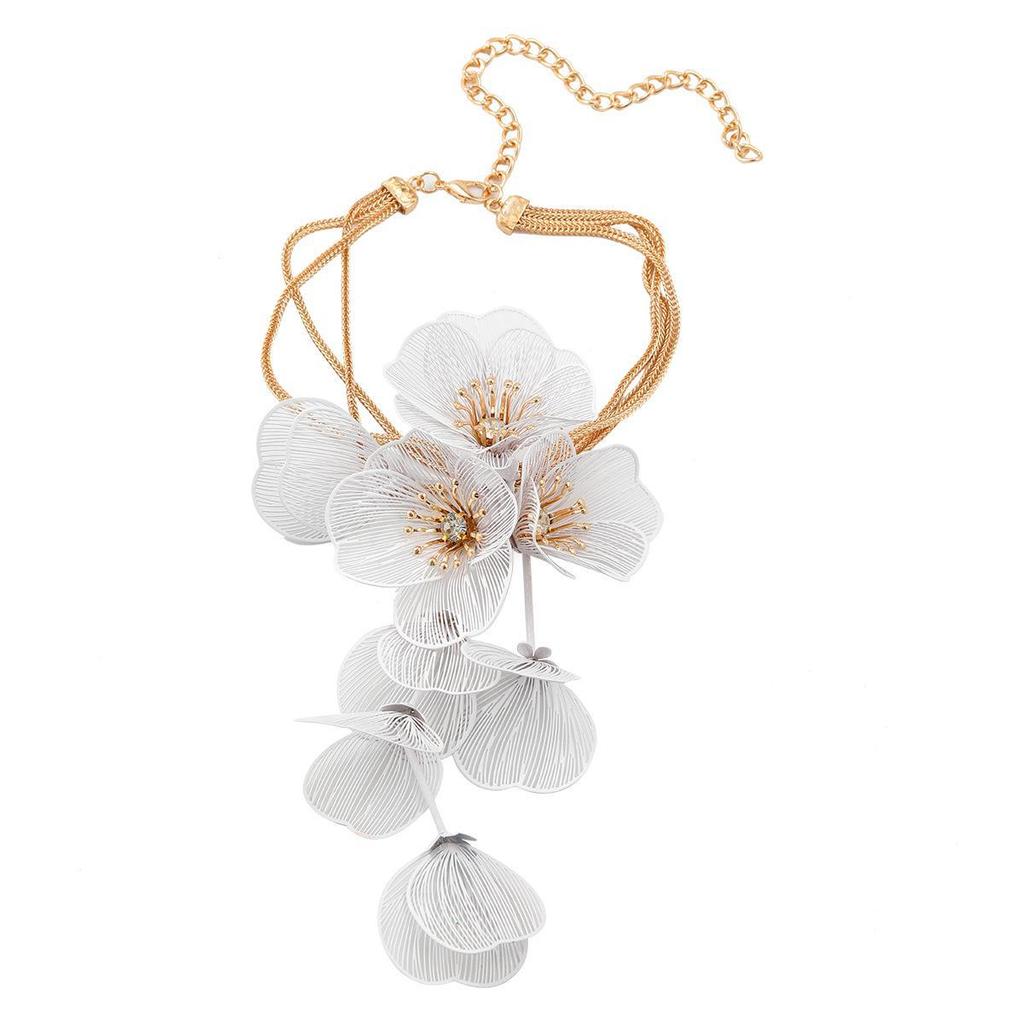 Elegant Floral Bridal Necklace - Luxurious Long Floral Design for Weddings