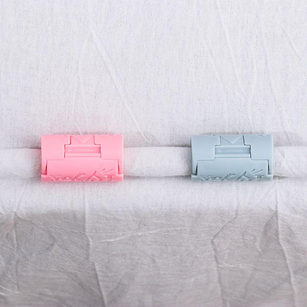 6PCS Non-slip Mattress Sheet Buckle Bed Pegs Clamp Needle-free Bed Sheet Holder Quilt Bed Cover Household Invisible Sheet Clip