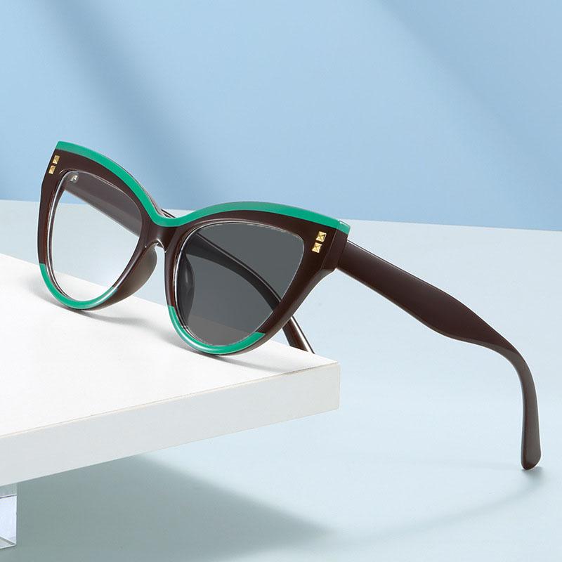 Women Fashion Color Changing Photochromic Reading Glasses Personalized Cat Eye Anti Blue Light Eyeglasses Decorative Sunglasses