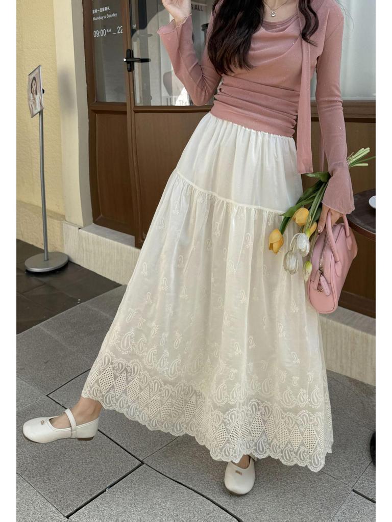 French Fairy Embroidery High-Waist Slim Dress with Cinched A-Line Skirt