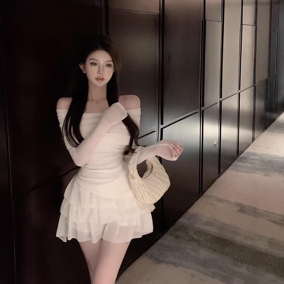 Chic Autumn Two-Piece Set: Sweet & Spicy Milk Top and Cake Skirt