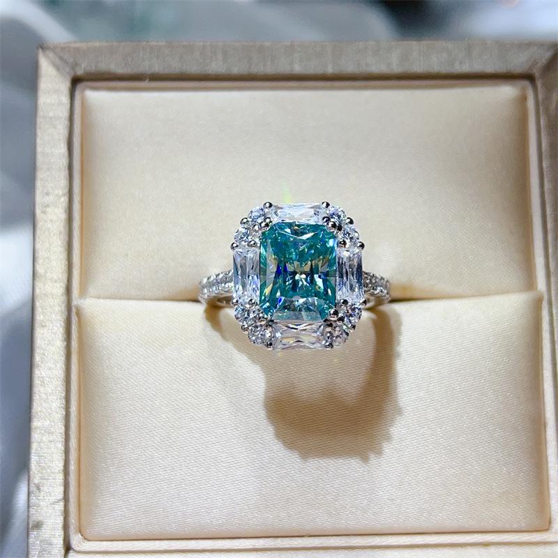 3 Carat Green Radiant Moissanite Rectangular Cut Ring - European and American Popular New Style