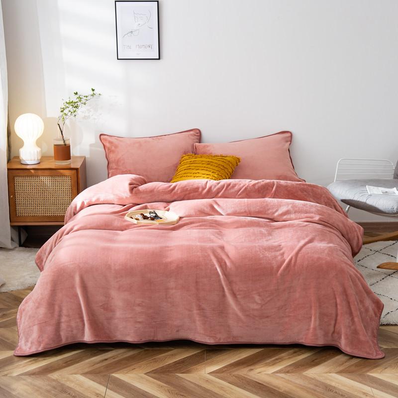 1pc Black Blanket Flannel Plaid Bed Blankets Plain Color Bedsheet Sofa Towel Nap Shawl Soft Blanket Plaids manta (No Pillowcase)