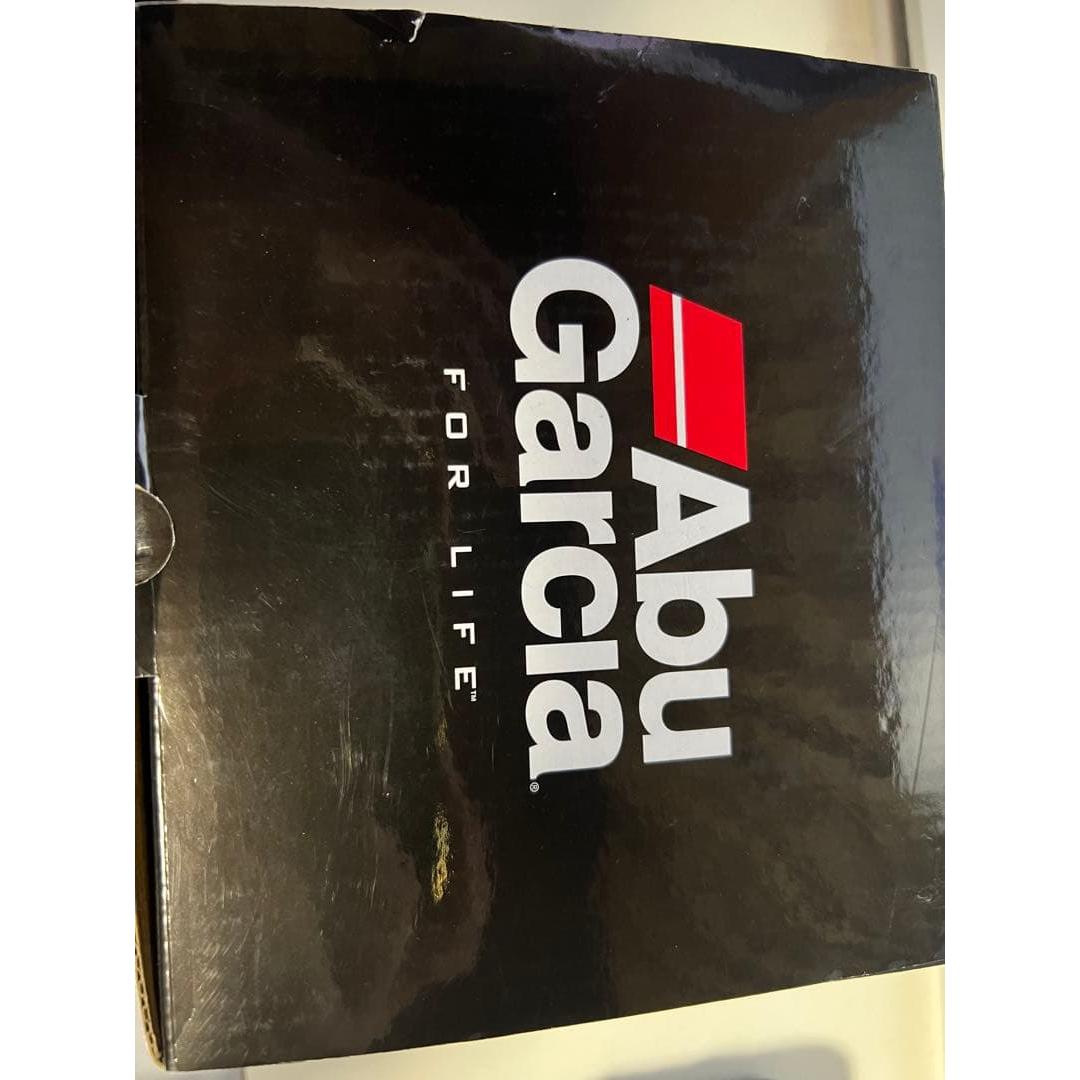 Used [New and unused] Abu Garcia REDMAX bait reel