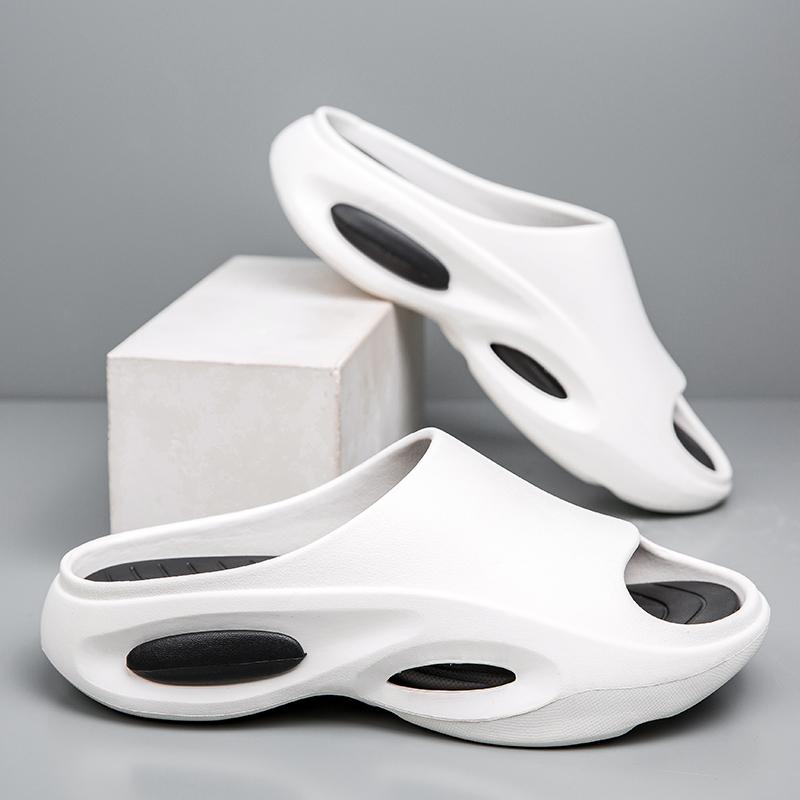 Fashion Shoes Man New Soft Bottom Sports 2025 Summer Casual Home Open Toed Shoes Color Blocked Outdoor Fashion Beach Non Slip Slippers