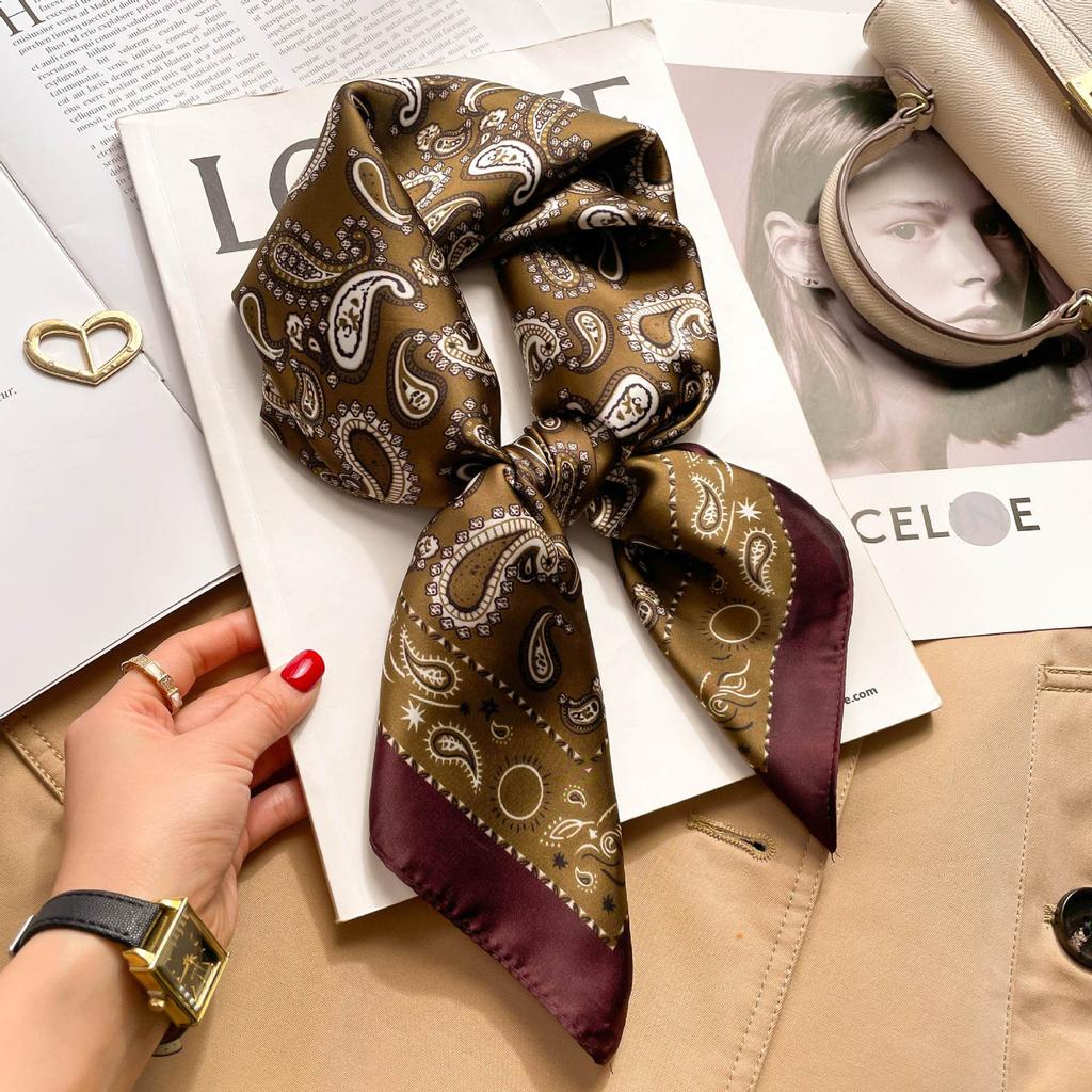 Blue and white temperament 71 small square scarf silk scarf women's new summer thin versatile fashion simple high-end scarf