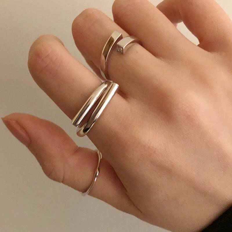 Korean Retro Simple Cross Asymmetrical Open Ring for Women - Creative Temperament Index Finger Accessory