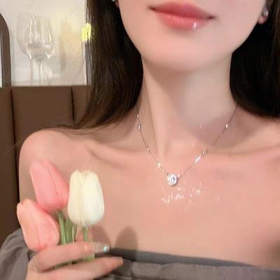Single Zircon Pendant Necklace For Women ,Light Luxury Niche Design High -End Accessories