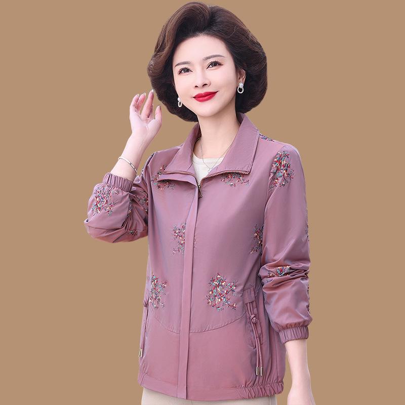 Elegant Embroidered Spring & Autumn Jacket for Moms - Fashionable Casual Trench Coat for Middle-Aged and Elderly Women