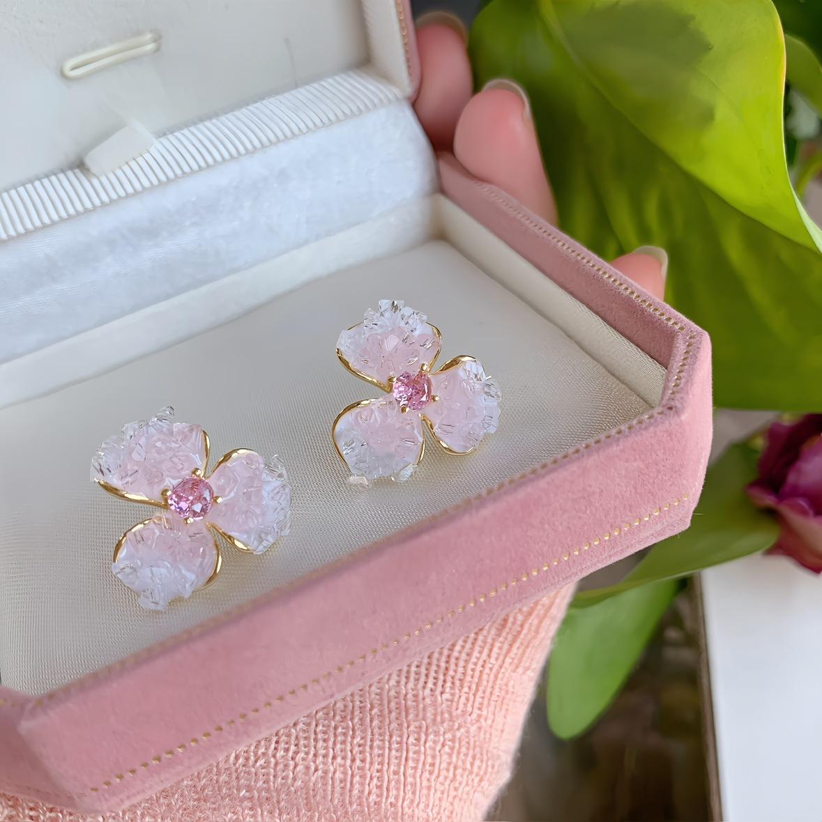 

Серьги-пусеты с цветком из циркониевого кристалла, корейские милые серьги-сердечки для девушки, модные универсальные серьги с темпераментом и атмосферой