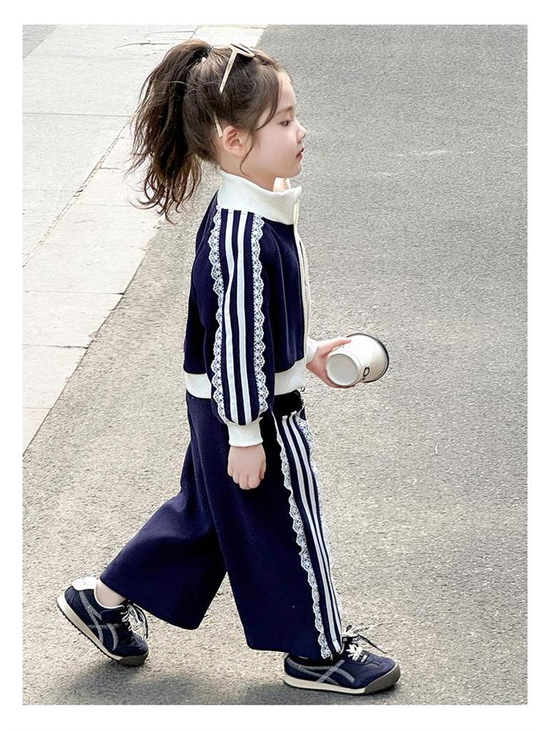 Girls' Lace Zip-Up Two-Piece Autumn Outfit - Sporty & Fashionable 2025.