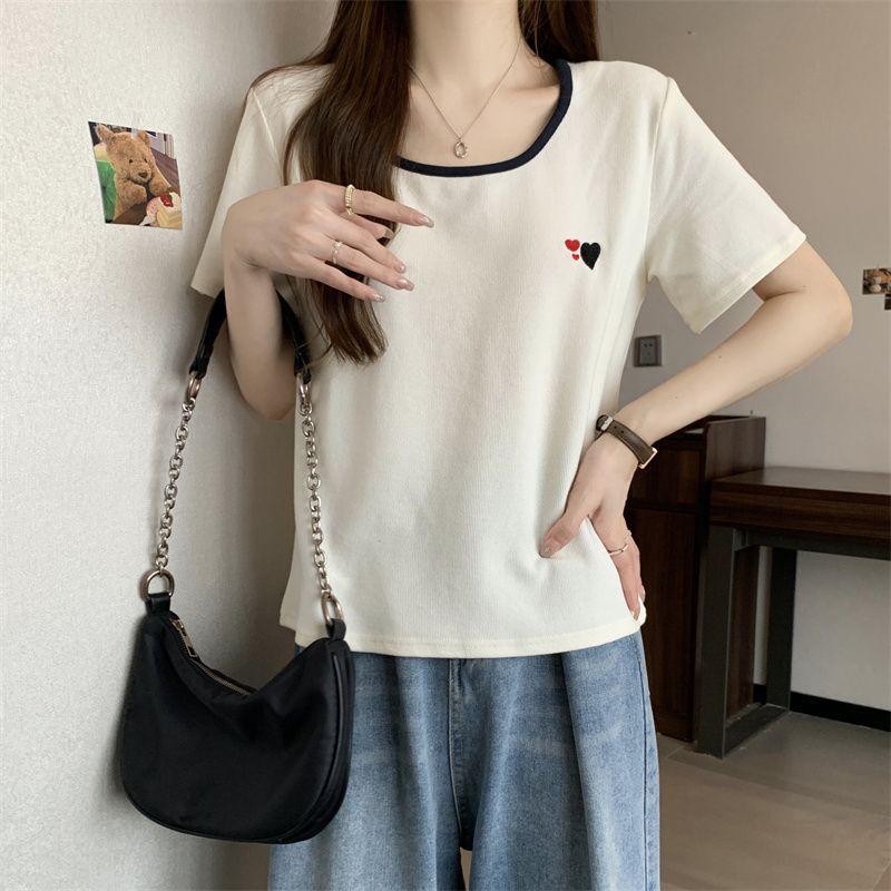 White Front Shoulder Large U-neck Short-sleeved T-shirt for Women's Summer New European Products, Unique and Beautiful, Contrasting Colors On Clothes