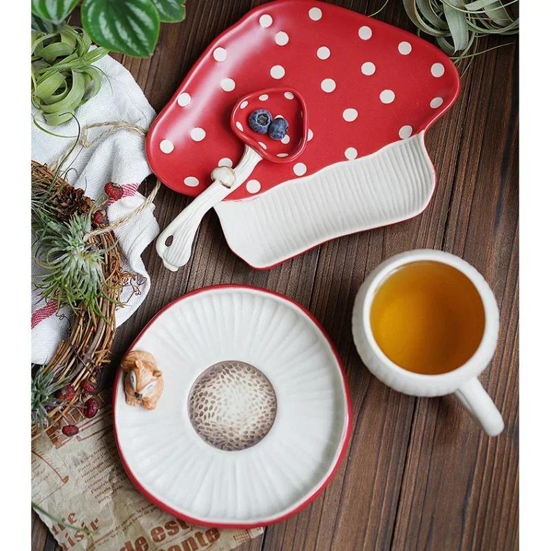 Cute Creative Plate Ceramic Mushroom Shape Restaurant Homehold Vegetable Fruit Cake Bread Dessert Plates Kitchen Supplies
