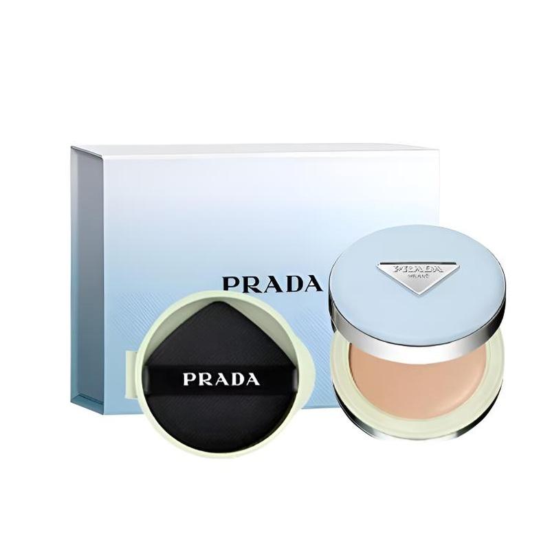 Prada Голубой Ограниченная Серия Нейлоновая Пудра-Кушон 2026 Новогодняя Серия Чистый Кремовый Тон #LN10 Пудра-Кушон 12г+#LN10 Сменный Блок Пудры-Кушона 12г синий