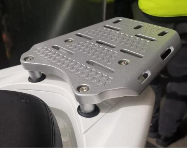 Honda PCX Rear Carrier Mounting Bracket (PCX2014~2023) PCX125 PCX150 PCX160 Universal Aftermarket Parts (Silver)