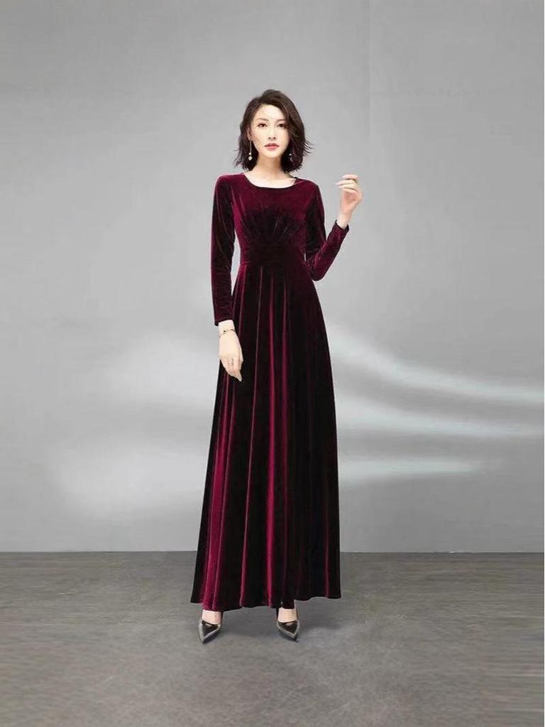 Noblewoman Autumn Golden Velvet Cinched Waist Long-Sleeved Dress with Large Hem