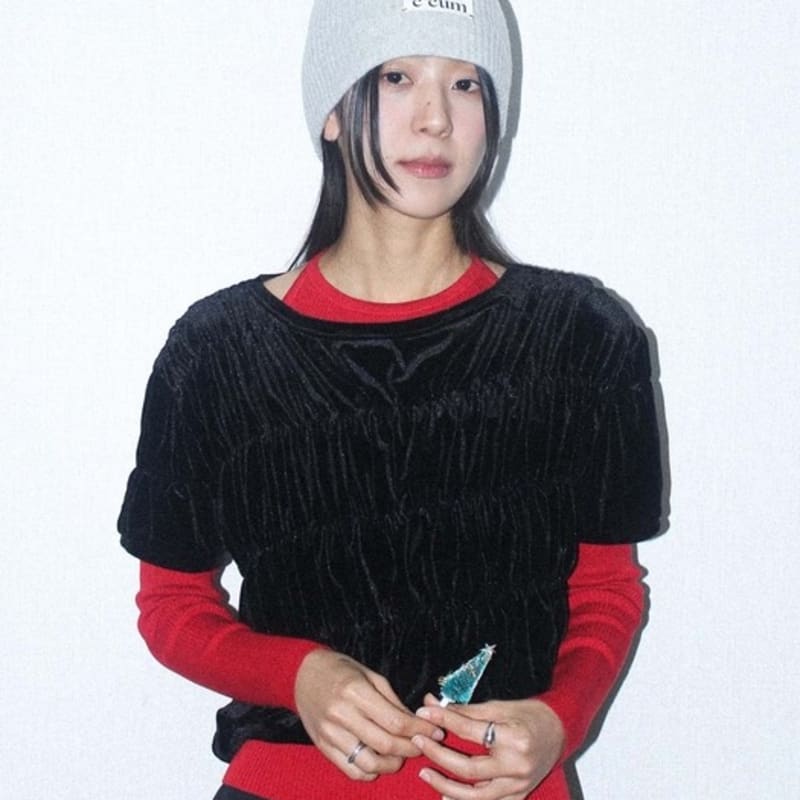 

eeum БЛЕСК КАШЕМИРОВАЯ ШАПКА-БИНИ (СЕРЫЙ) OS