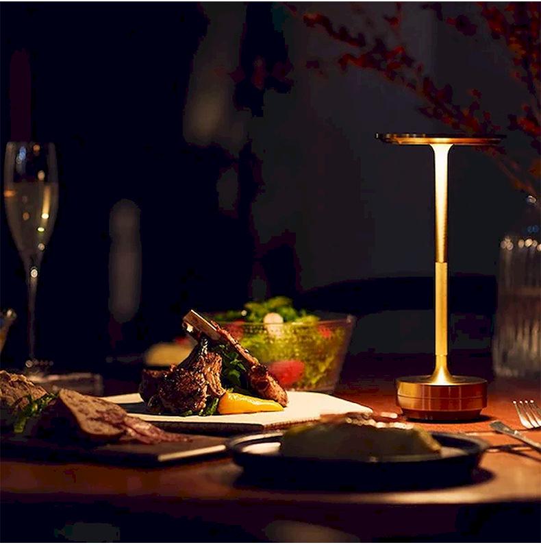 LED Charging Metal Table Lamp: High-End Atmosphere and Decorative Lighting