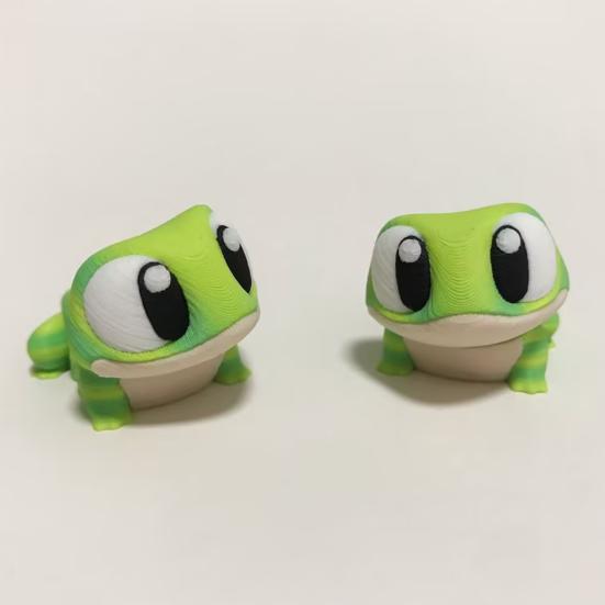 3D Printed Gecko Frog Figurine Movable Joints Big Eyes Frog Figure Articulated Animal Model Fidget Toy Desktop Decoration Ornament