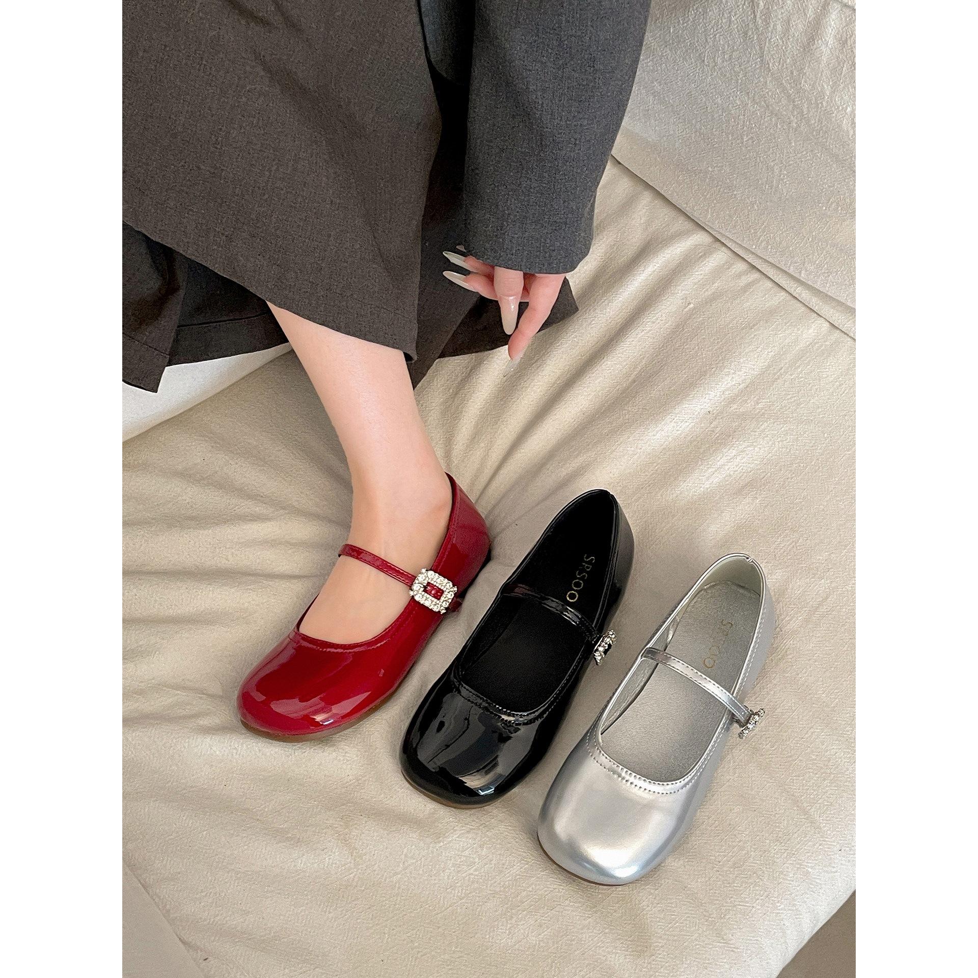 

French retro inner heightening shallow mouth flat-soled single shoes 2026 spring and autumn with skirts versatile Mary Jane shoes 40 срібний