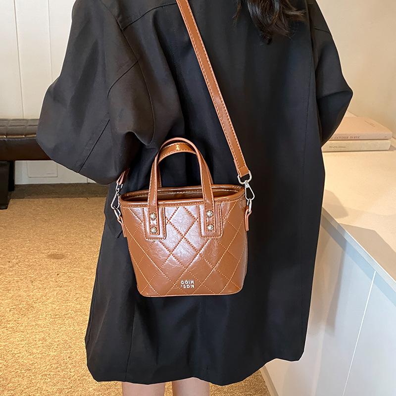 

Жіноча сумка 2024, нова сумка-месенджер, сумка-відро, універсальна сумка високого класу, повсякденна сумка для роботи, маленька сумка коричневий