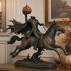 Halloweenowa Statua Bezgłowego Jeźdźca ze Świetlikiem Dyniowym LED, Żywiczna Podświetlana Figurka Rycerza-Ducha, Rzeźba Horroru do Dekoracji Stołu w Domu