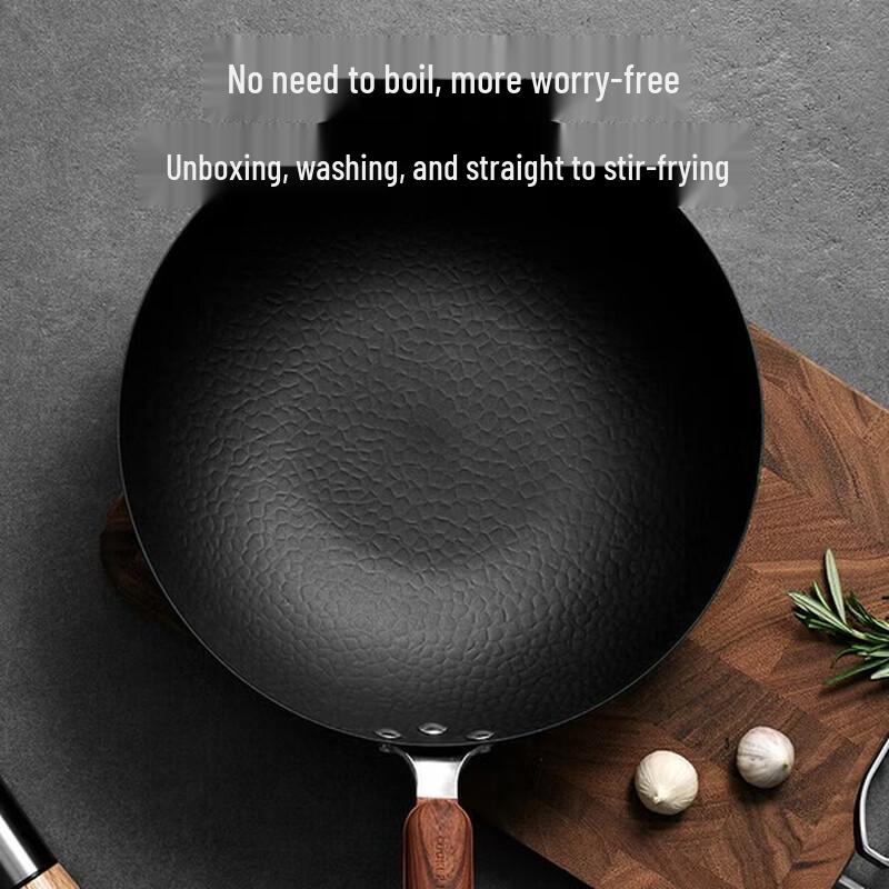COOKER KING 32cm Rust-Resistant Titanium Iron Wok