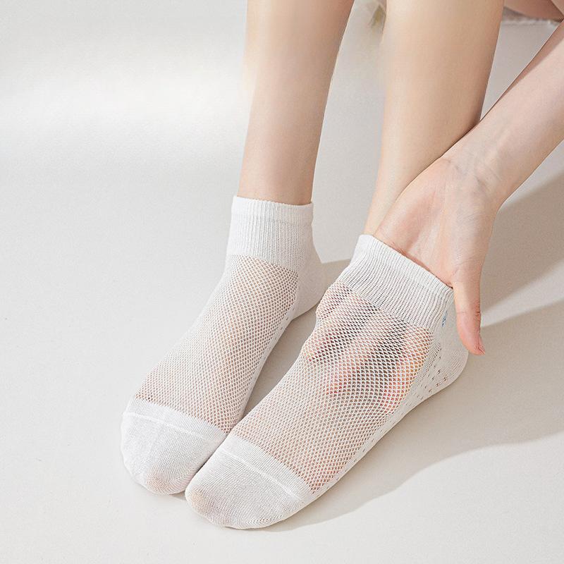 White Socks for Women, Summer Thin Mesh Breathable Cotton Socks, Women's Short Socks, Cute Cartoon Embroidered Short Socks