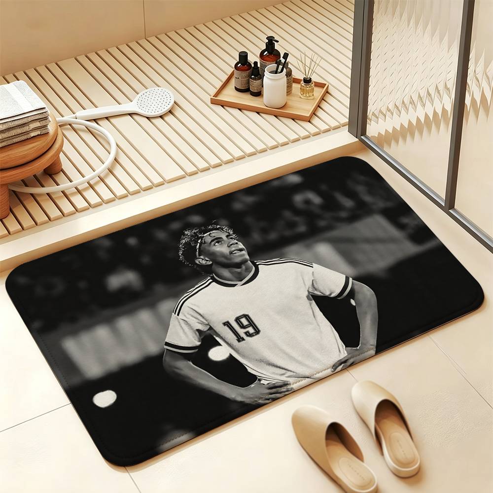 L-Lamine Yamal 19 Wonderkid Soft Comfortable Short Plush Rug Carpet mat Anti‑Slip Floor Mat Machine Washable Home Decor