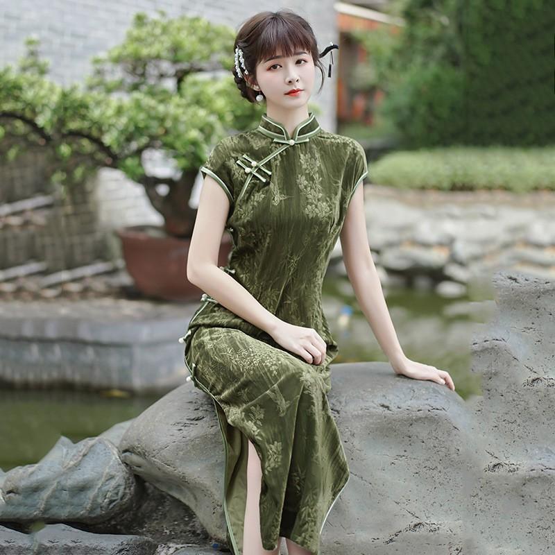 Black Velvet Floral Brocade Qipao Dress Women Vintage Chic Long Fit-and-Flare Sleeveless Style