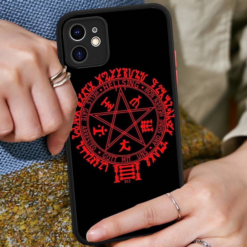 Horror Anime Hellsing Phone Case For IPhone 16 15 14 11 12 13 Pro Max Plus 12 XS Max Back Cover Matte Case