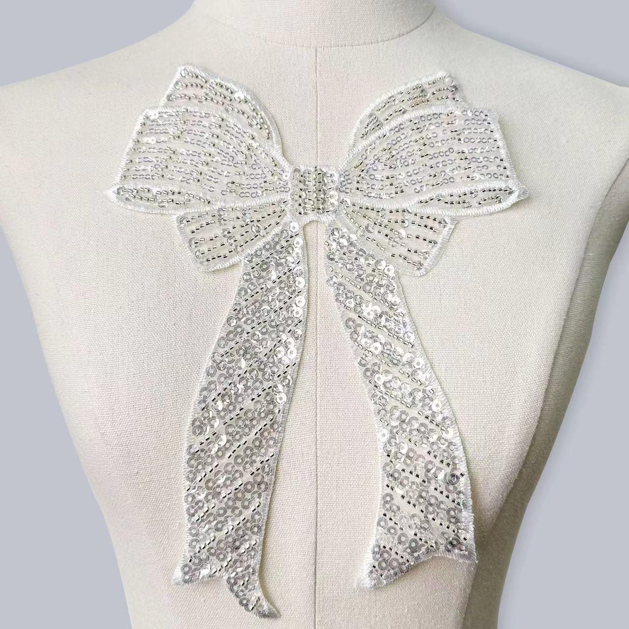 

Женский кружевной воротник с белым тяжелым бантом, пайетками и бисерными цветочными аксессуарами