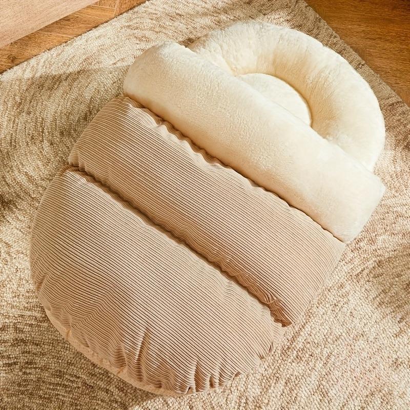 

KEMORELA Cozy Slipper-Shaped Pet Bed Non-Slip Cute Cat Dog Bed Suitable for All Seasons Small to Medium Dogs And Cats Pad M бежевий