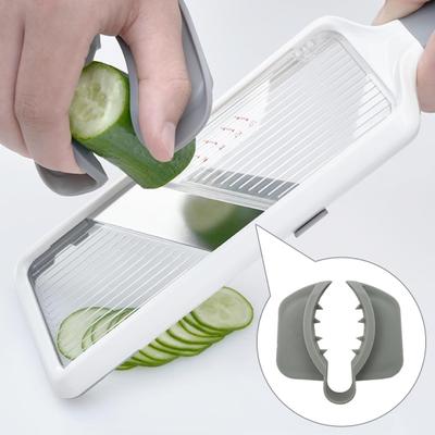 2Pcs Safety Hand Guard for Mandoline Slicers Safety Food Holder Finger Anti-Cut Protectors Kitchen Essential for Home Cooks
