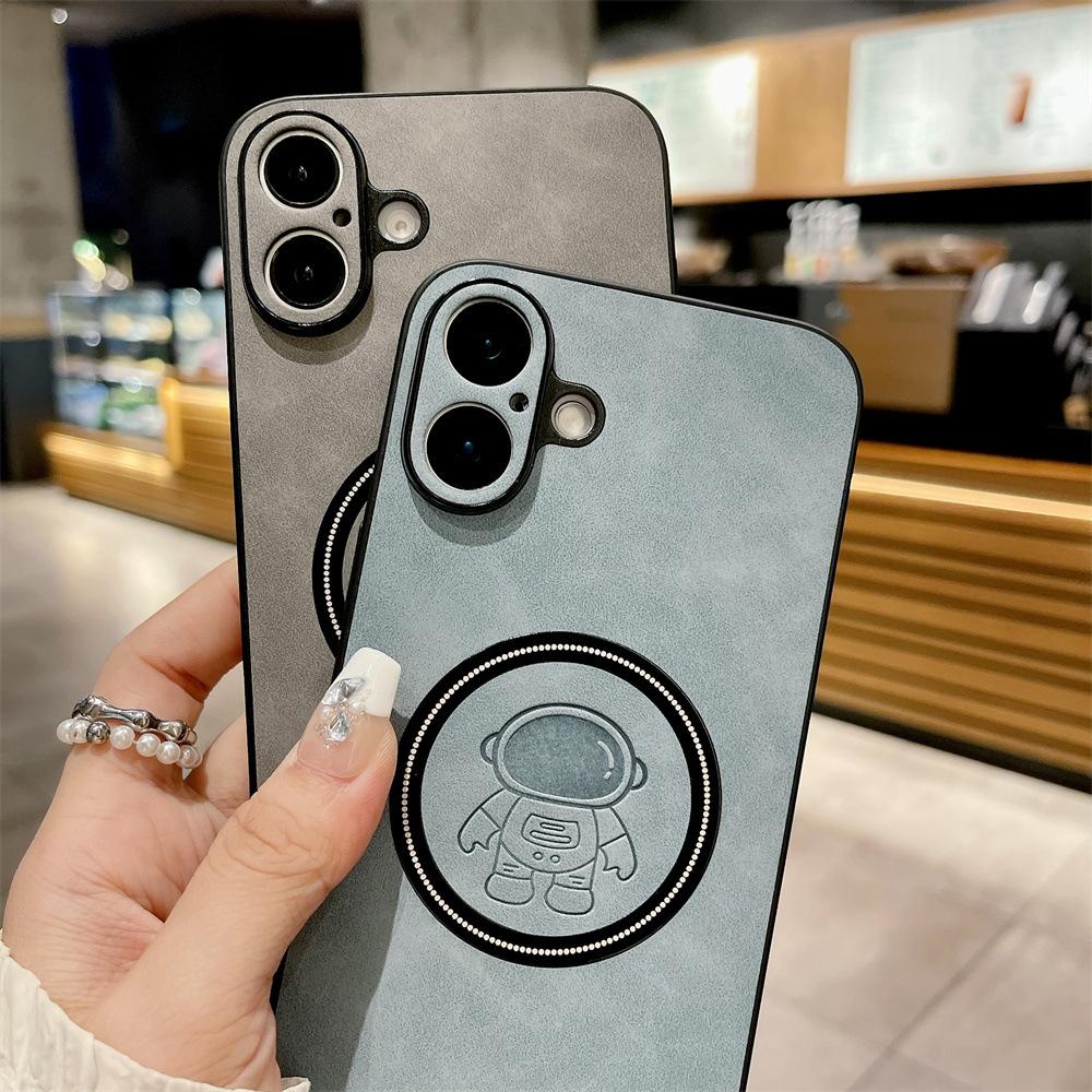 Applicable To IPhone16Promax Magnetic Phone Case Astronaut 13/14 Apple 15 Protection Case