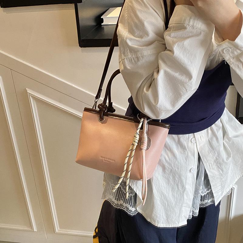 Handbag Women's New Versatile Messenger Bag Fashion Shoulder Bag