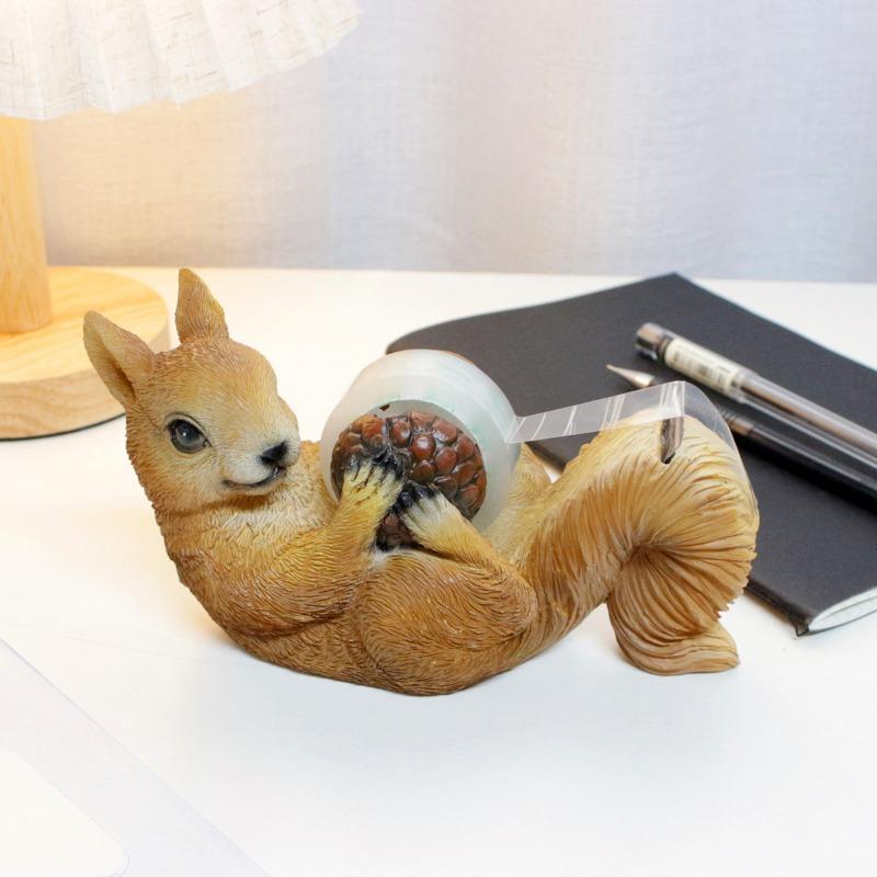 Squirrel Tape Dispenser, Fun Animal Stationery, Home Desktop Resin Tape Base, Decorative Item