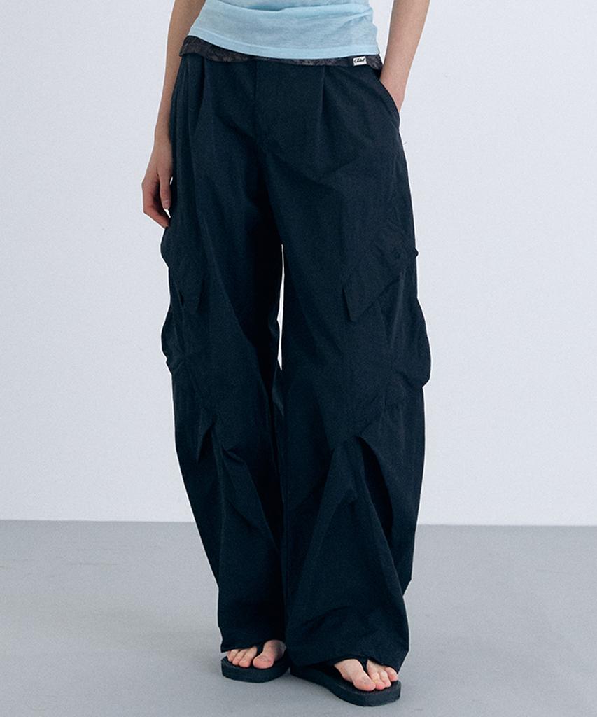 CLO'ET Curve Line Cargo Pants + Black
