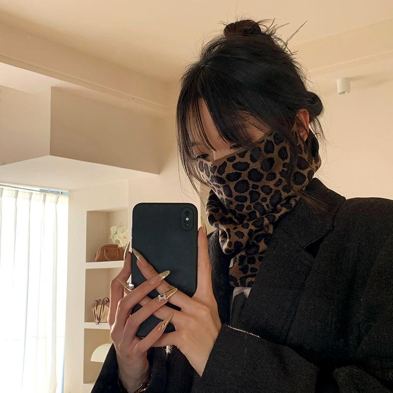 Leopard Neckerchief for Autumn Winter Windproof Old Proof Fashion Scarf Imitation Cashmere Leopard Print Versatile Neck Cover