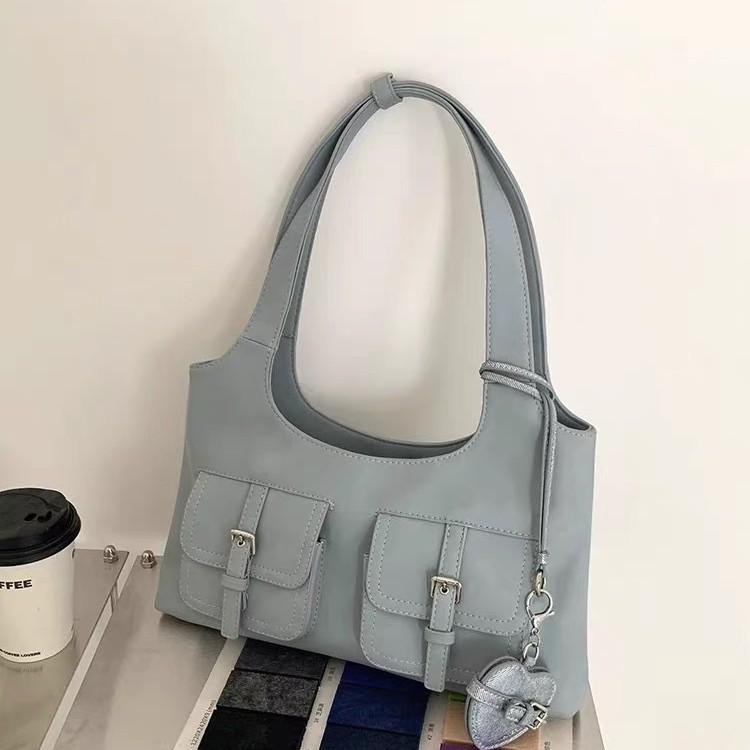 

2025 Xu Yunzhen, the same niche fashion commuter versatile large-capacity double pocket college style single shoulder handheld women s bag