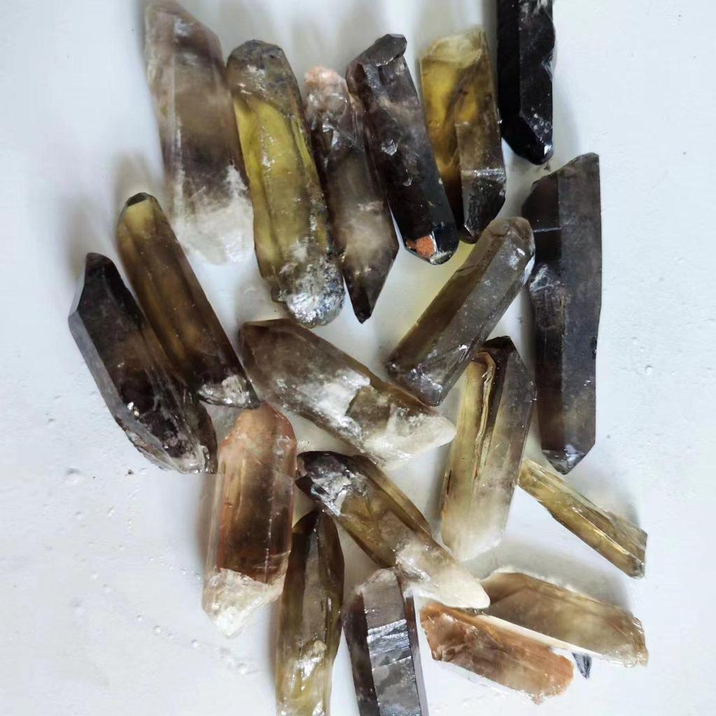 Natural Smoky Quartz Crystal Points Specimen Reiki Healing Stone Hexagonal Prisms Obelisk Wand Tower Energy Meditation Decora