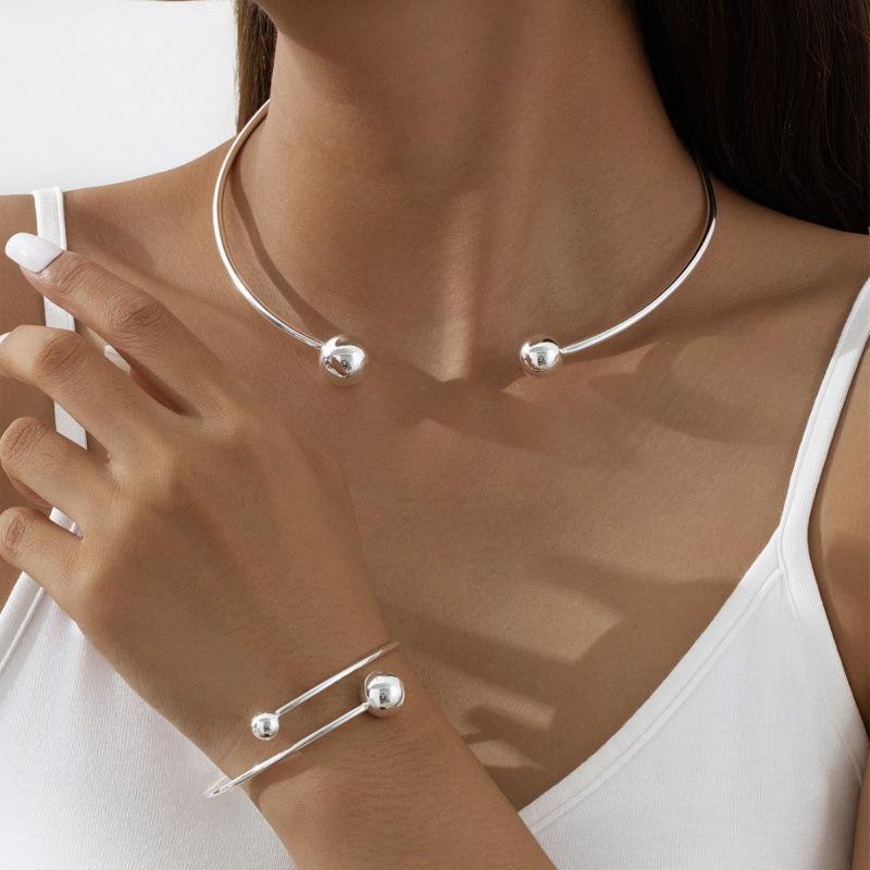 Chic Adjustable Geometric Metal Arm Ring Necklace Set with Smooth Surface Design