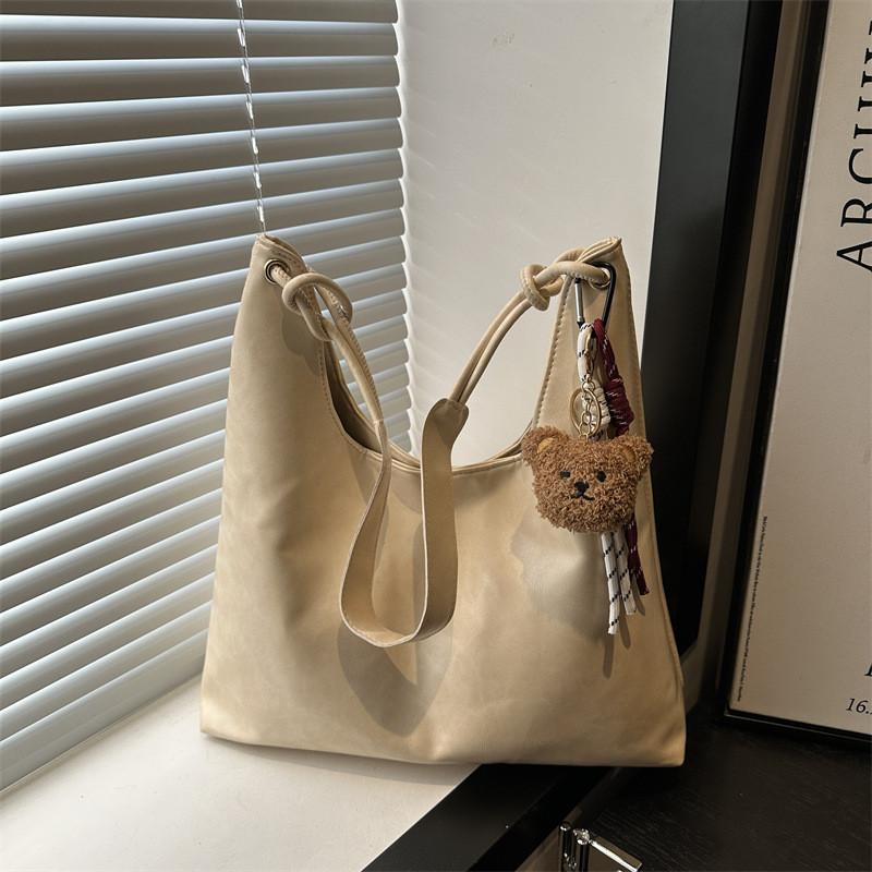 Tote Large Trendy Bag For Women With Minimalist Aesthetic And Convenient Phone Pocket