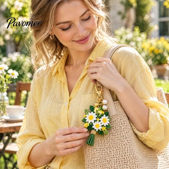 DIY Bouquet Keychain Set Handmade Flower Craft Set, Beaded Making Handicraft Material Pack Kit, Complete Kit for Bag Charm Decorative Pendant