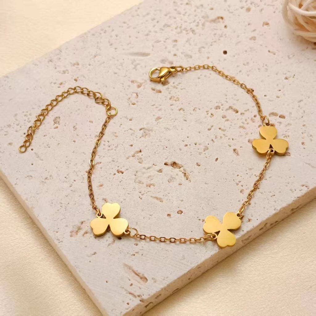 Women's Waterproof Stainless Steel Four-Leaf Clover Bracelet - Fashionable Titanium Lucky Flower Jewelry